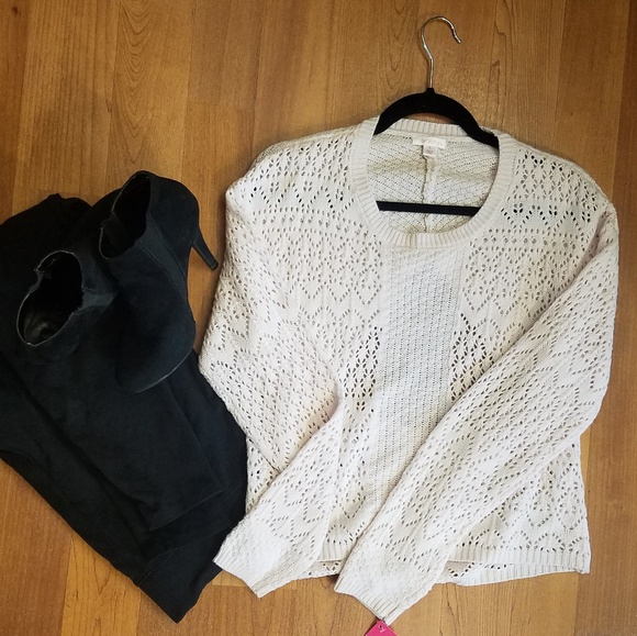 Xhilaration Sweaters - Cream knit sweater